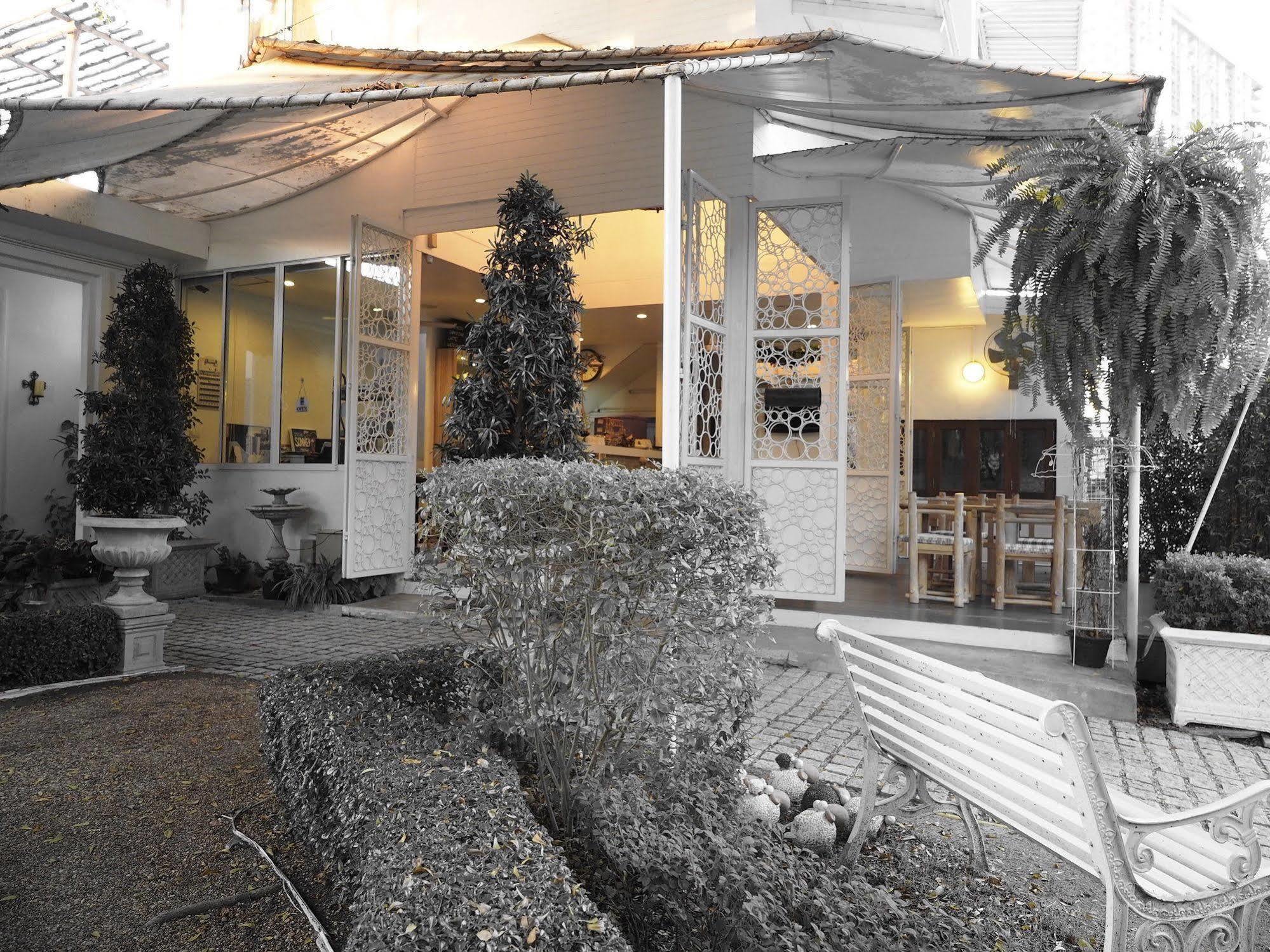 Costa Village Pool Villa Джомтиен Бийч Екстериор снимка